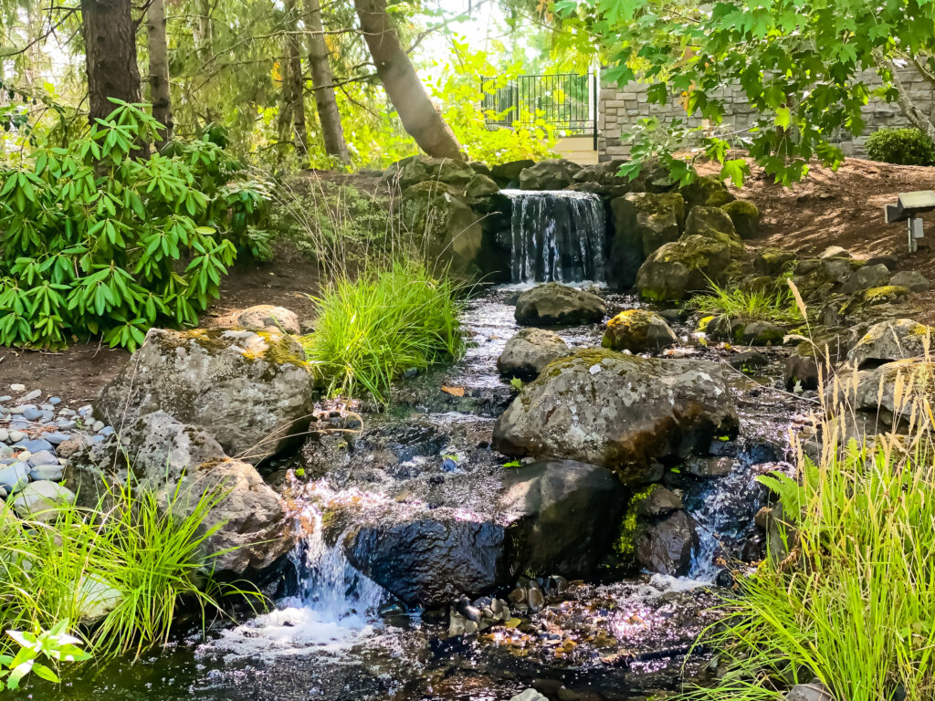 West-Linn-Barrington-Heights-neighborhood-Waterfall