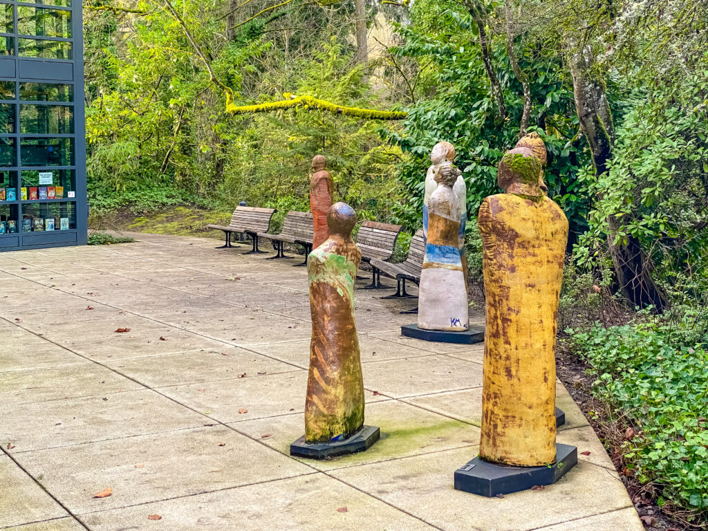 Walking West Linn: Willamette River, Bolton, Hammerle Park, Burnside Park, Maddax Woods, Mclean House